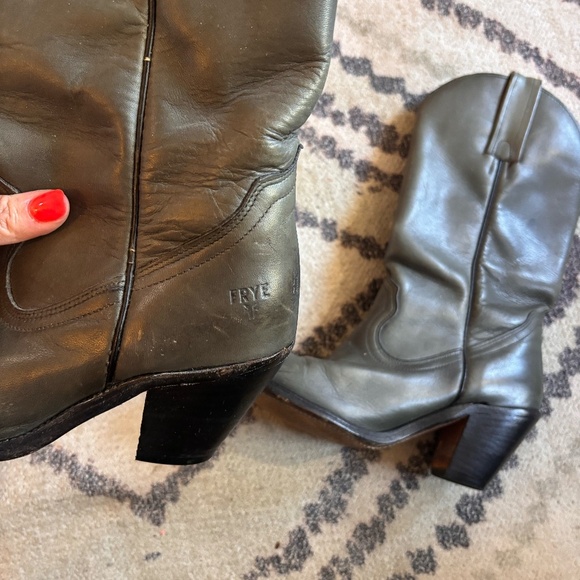 vintage frye leather boots greyish light green/blue undertone - Picture 3 of 6